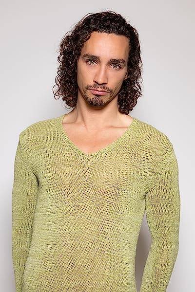 Robert Sheehan