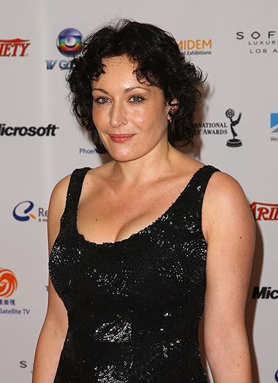 Lucy Cohu